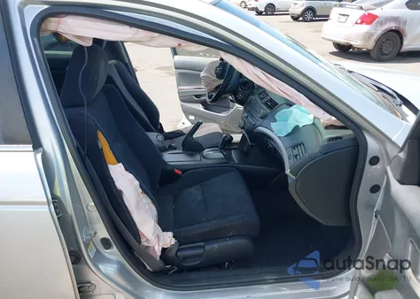 2011 Honda Accord 2.4 Lx из США, поврежденный, VIN 1HGCP2F3XBA102894